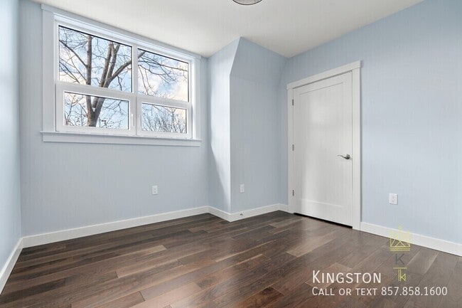 Foto del edificio - 136 Babcock St