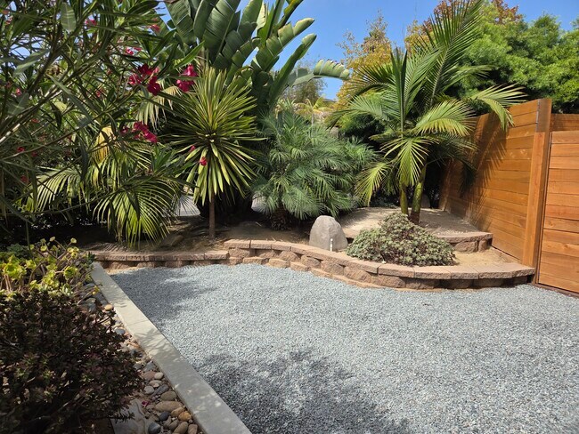 Private Yard space - 1809 Cambridge Ave