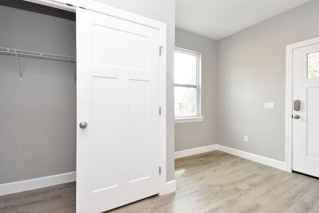 Building Photo - 2626 NW 104TH CT #40 (Hills of Santa Fe Co...