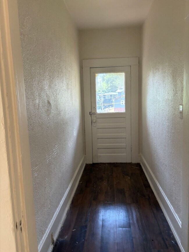 Foto del edificio - 1227 8th Ave W