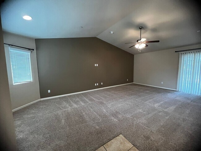 Foto del edificio - 3069 S Foster Ct