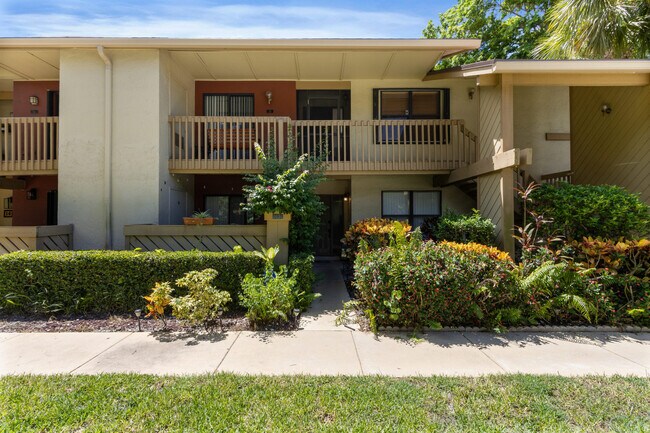 Building Photo - 12950 Dartford Trail
