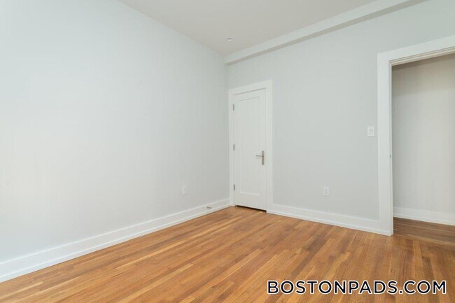 Foto del edificio - 16 Forest St