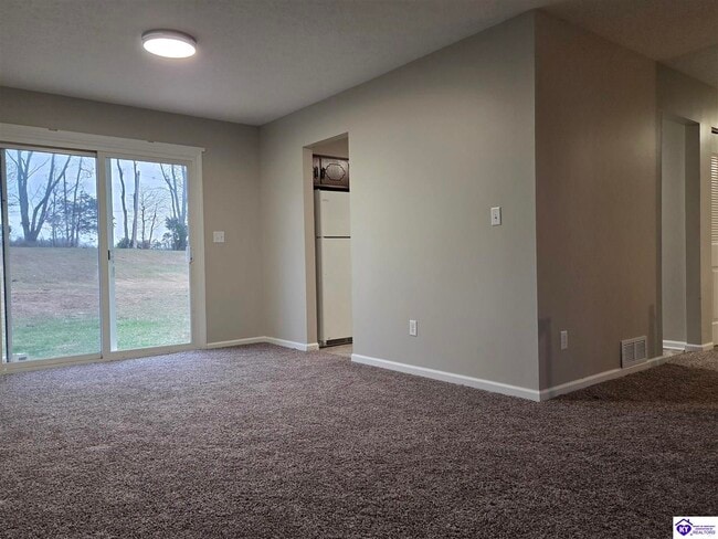 Foto del edificio - 526 Rose Creek Dr