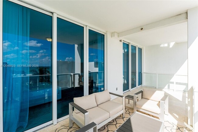 Foto del edificio - 50 South Pointe Dr