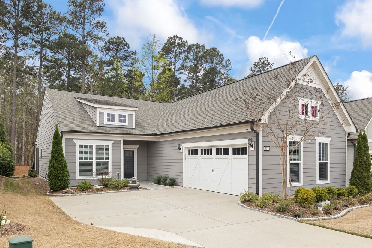 Primary Photo - Fully Furnished Home in Del Webb - Wake Fo...