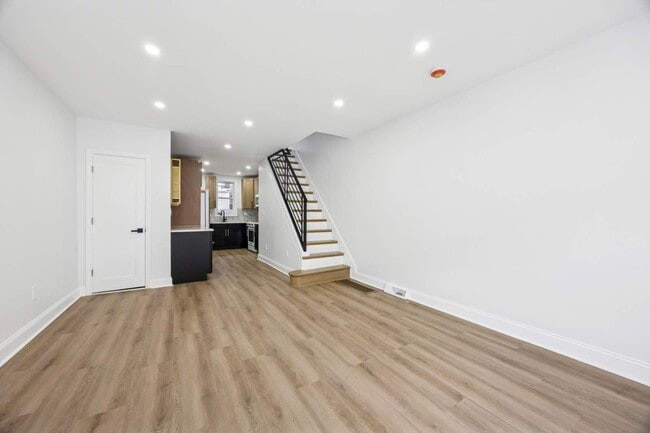 Foto del edificio - 2320 Watkins St