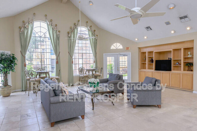 Foto del edificio - 4225 Thornbriar Ln