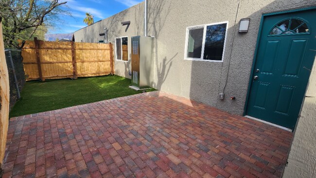 Foto del edificio - 3438 E Monte Vista Dr
