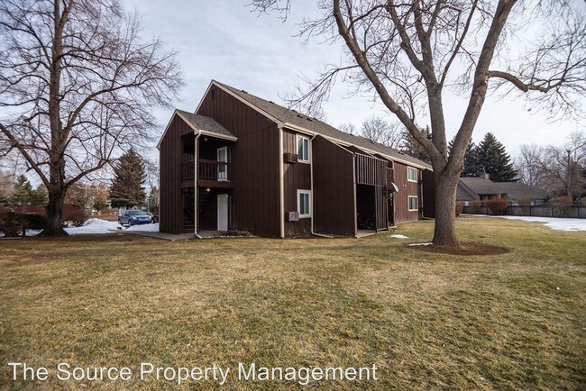 Building Photo - 801 E Drake Rd