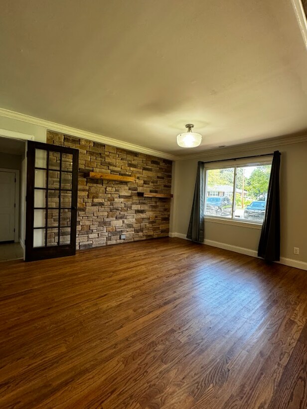 Foto del edificio - "Charming 3-Bed, 2-Bath Home with Bonus Ro...