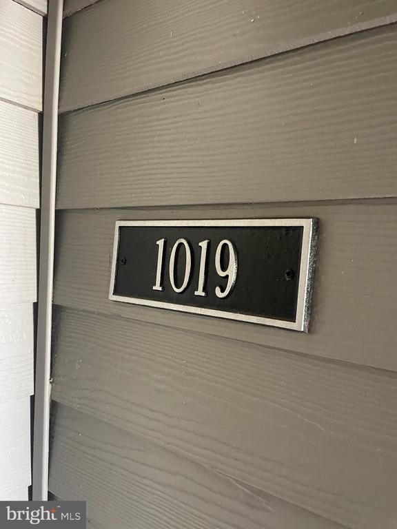Building Photo - 1019 Ravens Crest Dr