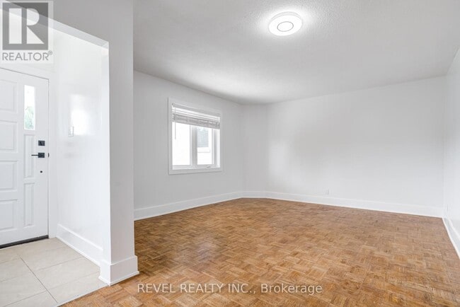 Building Photo - 24 Kenora Crescent