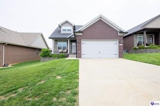 Building Photo - 907 Leafland Pl
