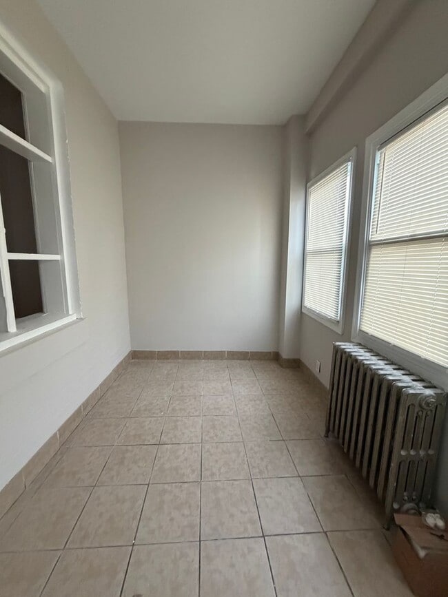 Foto del edificio - Section 8 approved! Newly renovated 4 bedroom, 1.5 bath