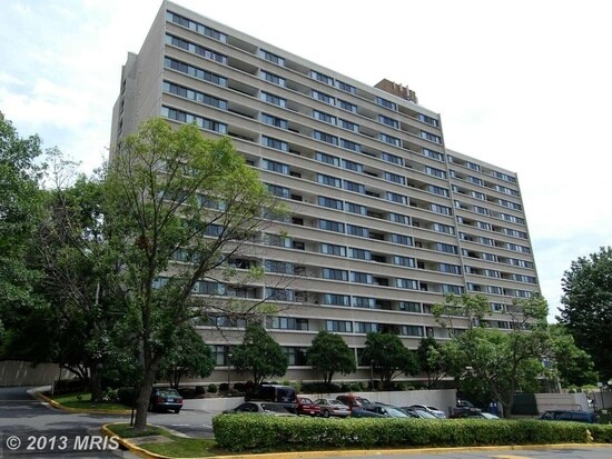 Building Photo - 5911 Edsall Rd