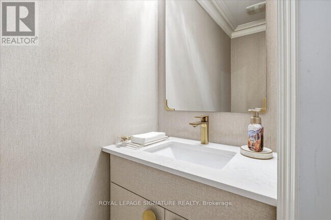 Photo du bâtiment - 1268 Kestell Blvd.