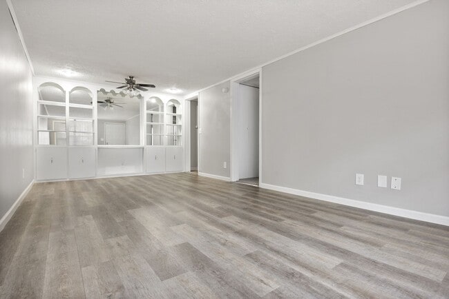 Interior Photo - Independence Village