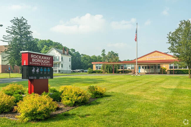 Thomas Jefferson Middle School welcomes students with a prominent front entrance sign.