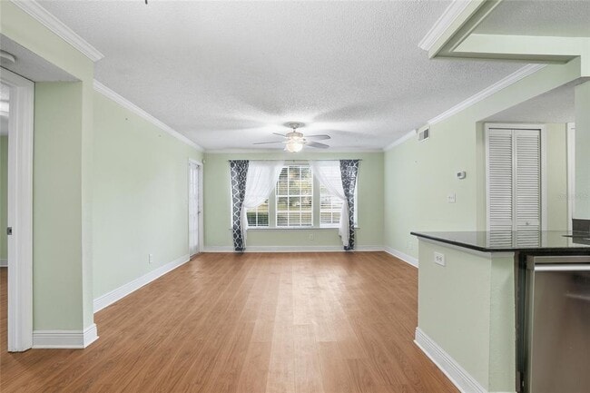 Building Photo - 3275 Haviland Ct