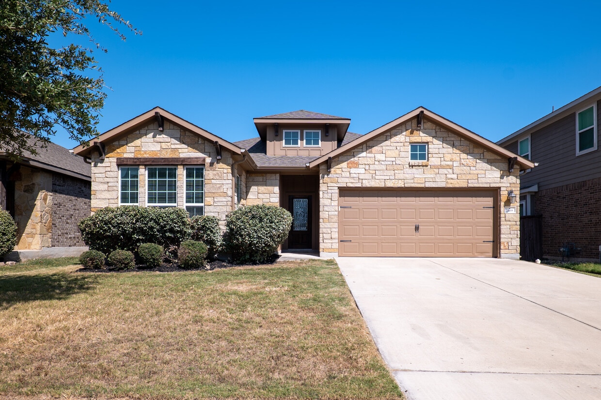 Building Photo - 349 Vista Portola Loop