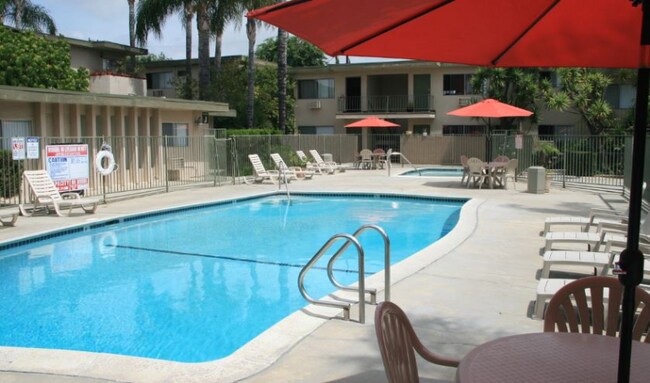 Foto del edificio - 841 W La Habra Blvd