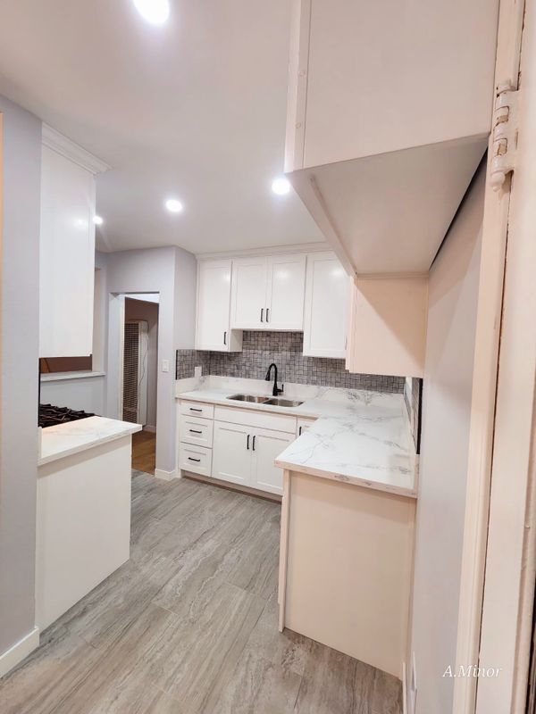 Foto del edificio - 525 W Almond St