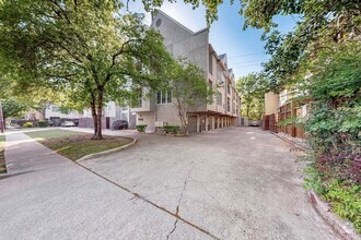 Building Photo - 4303 Buena Vista St