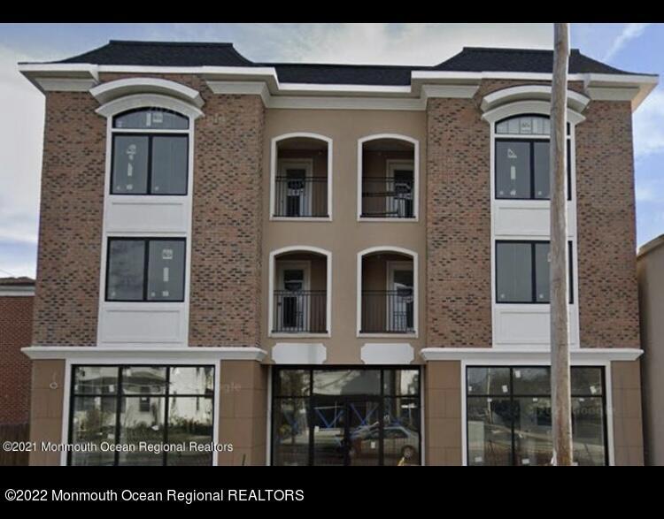 191193 Shrewsbury Ave Unit 201, Red Bank, NJ 07701 Room for Rent in