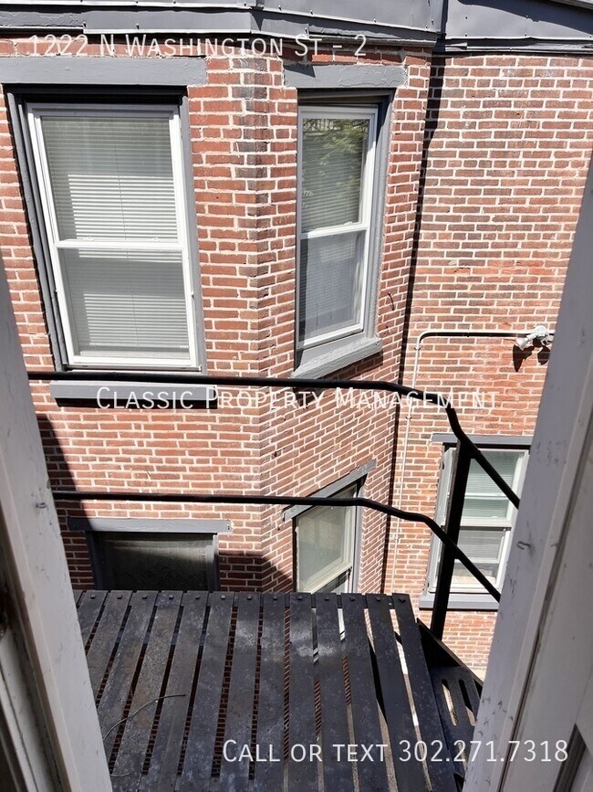 Foto del edificio - 1222 Washington St