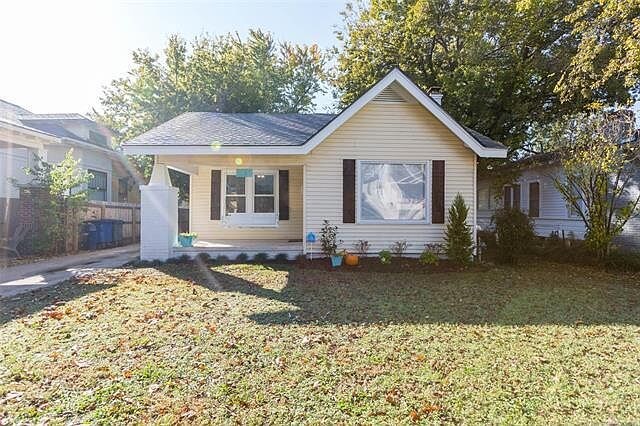 Foto principal - 2240 E 7th St