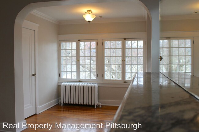 Building Photo - 3 br, 1 bath House - 2534 Beechwood Blvd