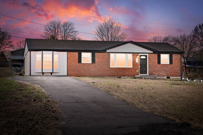 Foto del edificio - 107 Norris Dr