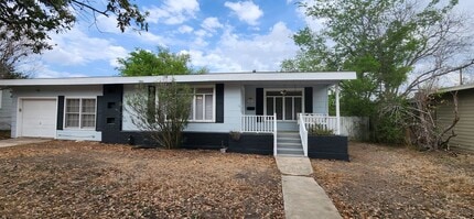 Building Photo - 417 S Vandiver Rd