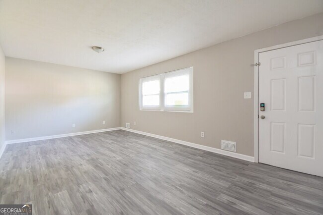 Building Photo - 955 King James Dr