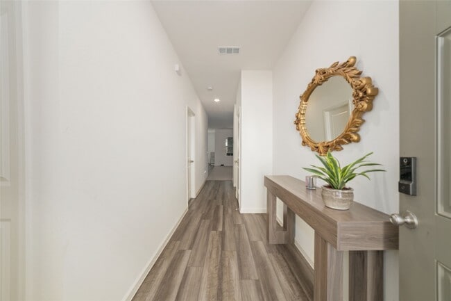 Foto del edificio - 3012 Pearl Shr Dr