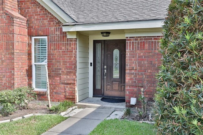 Building Photo - 4203 Bentley Dr