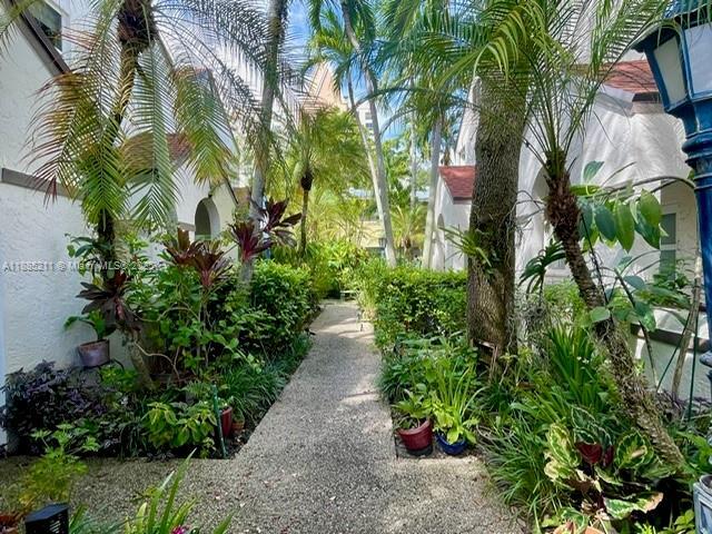 Foto del edificio - 101 NE 8th Ave