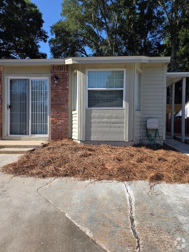 Building Photo - 3725 Sutor Ct