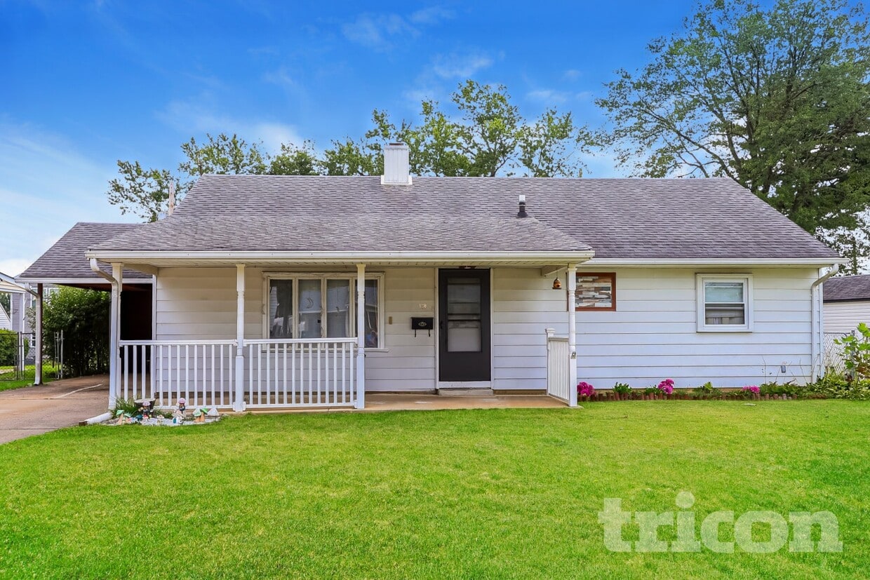 Primary Photo - 130 Lebbie Ln