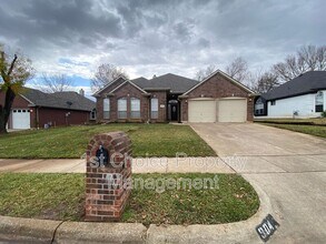 Building Photo - 904 Santa Cruz Dr