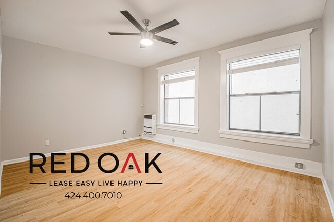 Building Photo - 692 Valencia St