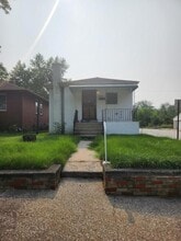 Building Photo - 2700 Jefferson St
