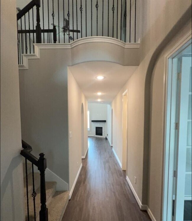 Foto del edificio - 14615 Birchwood Falls Trail