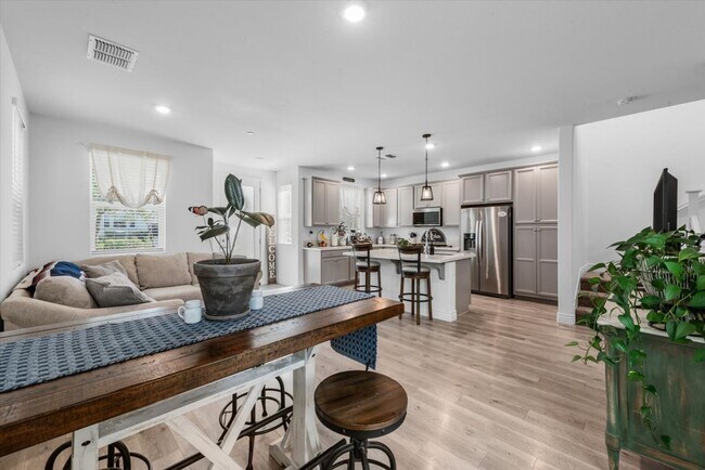 Foto del edificio - 2717 N Cove Dr