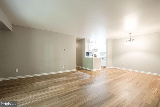 Building Photo - 8229 Kings Charter Ln