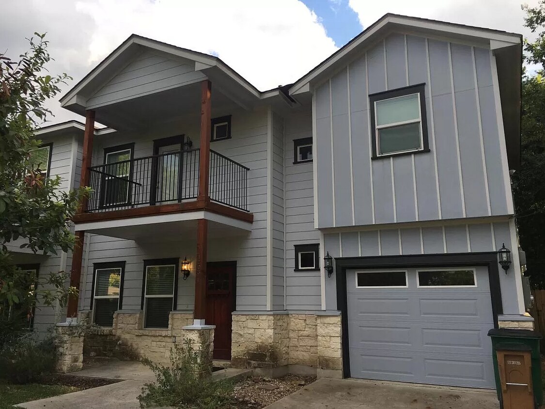 1203 Marcy St. Unit Apt. B, Austin, TX 78745 Apartments in Austin, TX