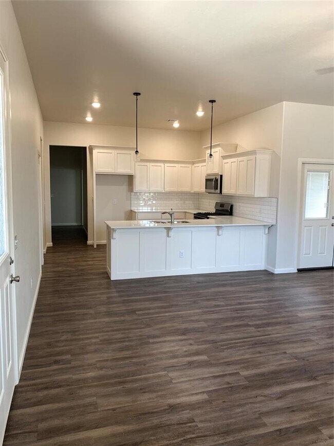 Foto del edificio - 3215 Enclave Pl