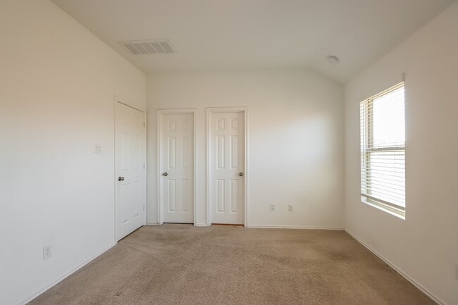 Building Photo - 8707 Wooster Trails Dr