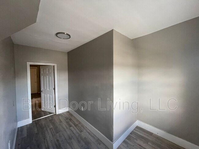 Building Photo - 517 Chestnut St